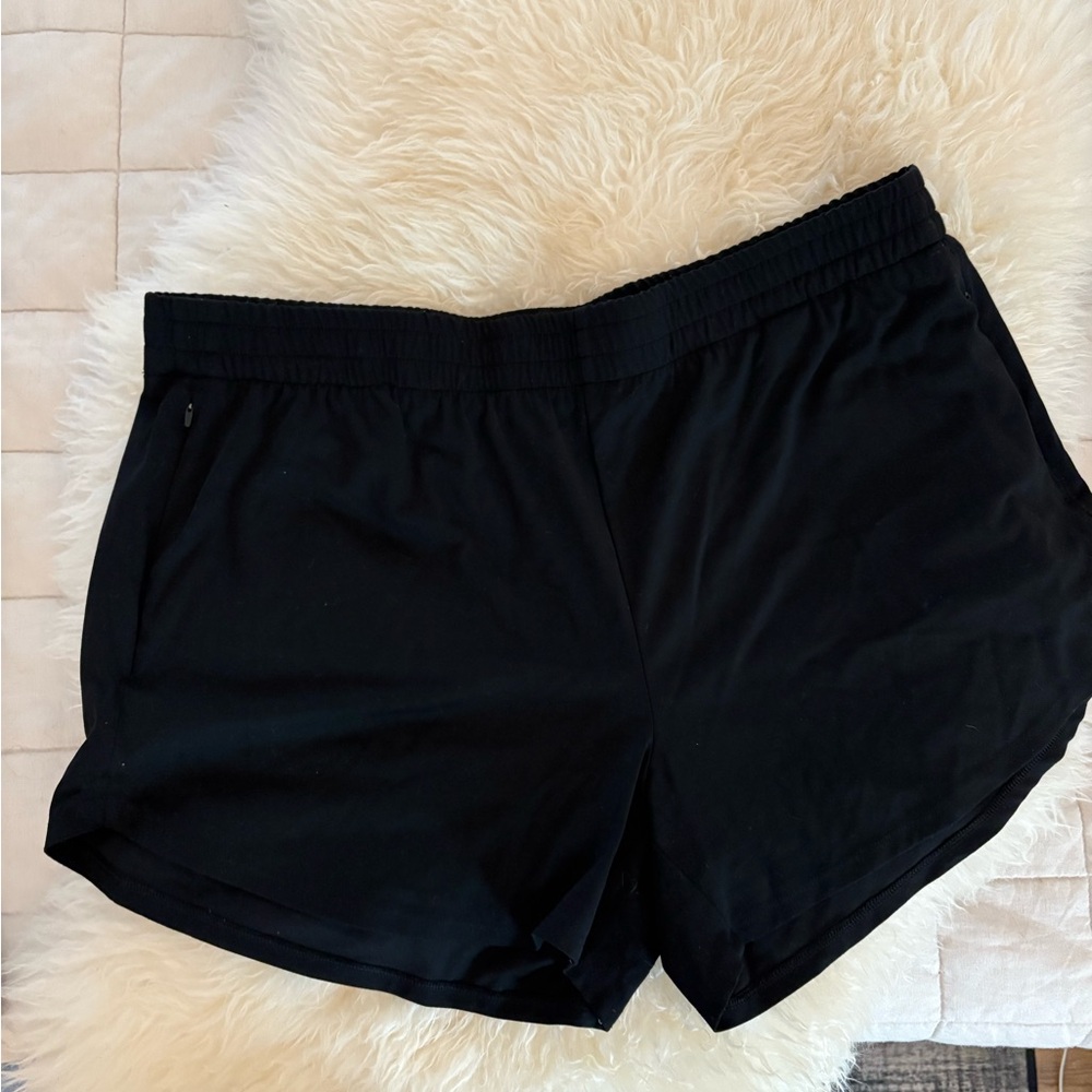 SOMA Women's Black Shorts